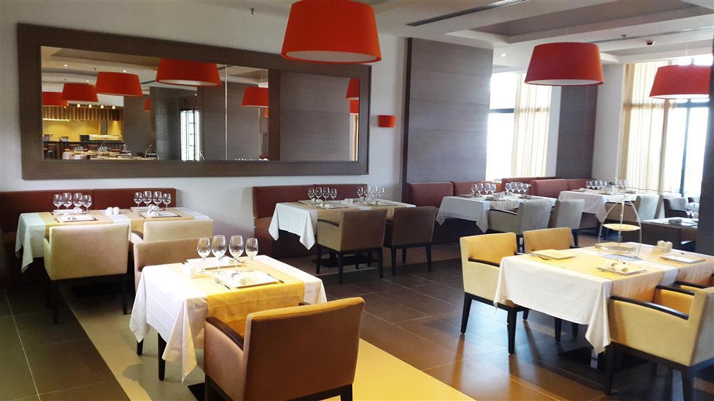 Royal Tulip Skikda Filfila Restauracja zdjęcie